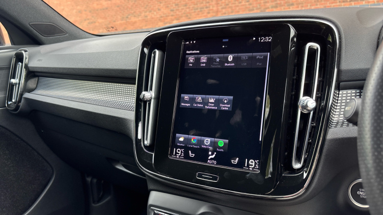 Volvo Xc40 1.5 T3 [163] R DESIGN Pro 5dr Geartronic Petrol Estate